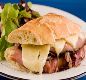 Sandu�ches Especiais (Servidos na Baguete) Florian�polis - Ingredientes: Roast beef, queijo prato derretido, catupiry, tomate e alface.