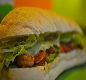 Sandu�ches Especiais (Servidos na Baguete) Goi�nia - Ingredientes: Camar�es refogados, broto de alfafa, cebolinha e queijo parmes�o.