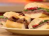 Sandu�ches Especiais (Servidos na Baguete) Terezina - Ingredientes: Roast Beef, pepino, raiz forte, alface, tomate e maionese.