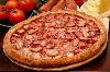 Pizzas Salgadas Calabresa - Ingredientes: Calabresa e cebola.