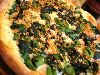 Pizzas Salgadas Vegetariana - Ingredientes: Mussarela, berinjela, piment�o e br�colis.